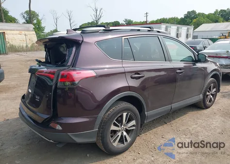 2018 Toyota Rav4 Xle z USA, uszkodzony, nr VIN 2T3RFREV5JW712483